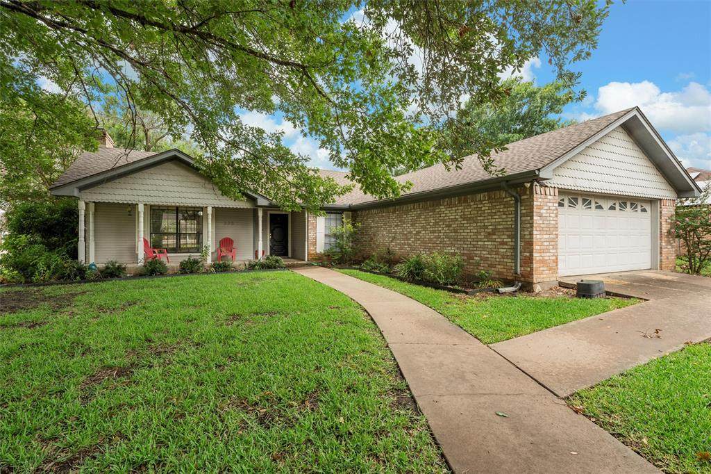 335 Chapman Road - Photo 1