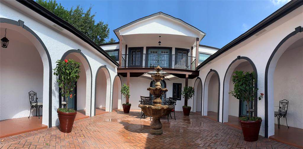 1004 2nd Avenue - Photo 1