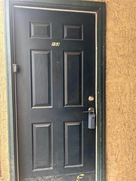 9520 Royal Lane - Photo 1