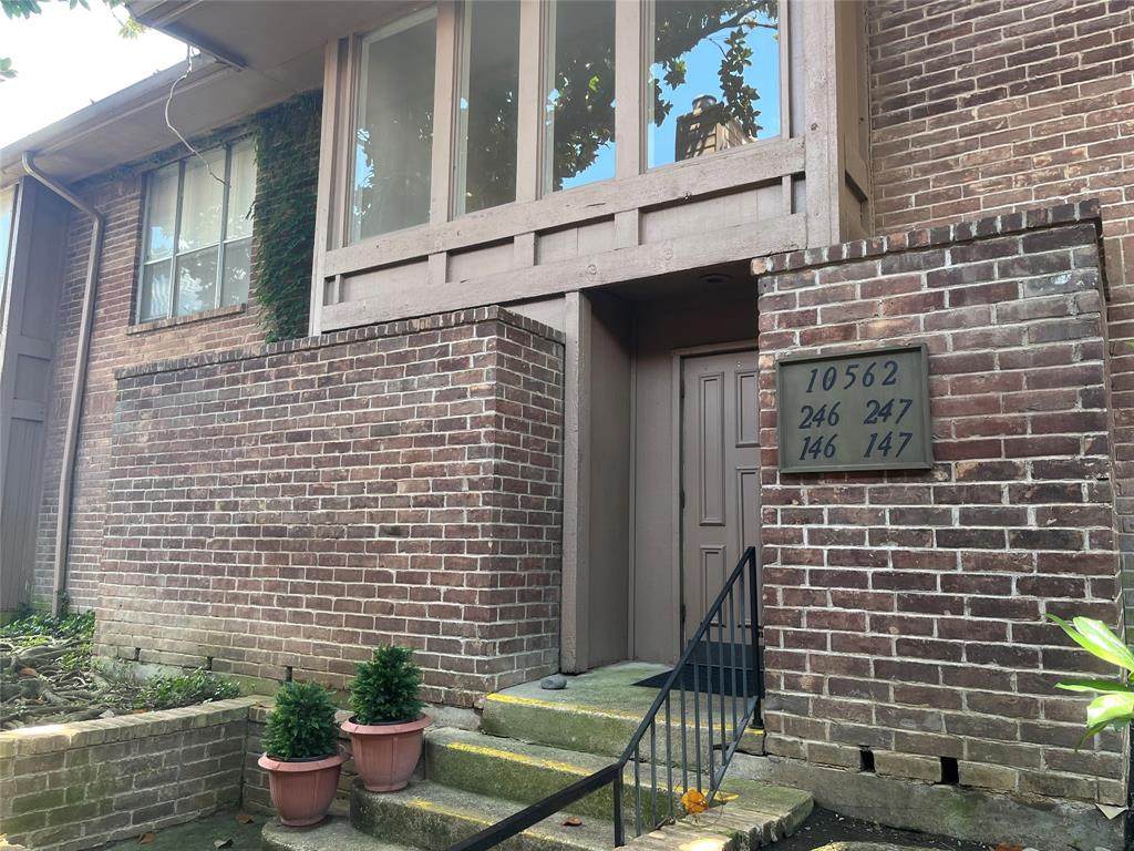 10562 High Hollows Drive - Photo 1