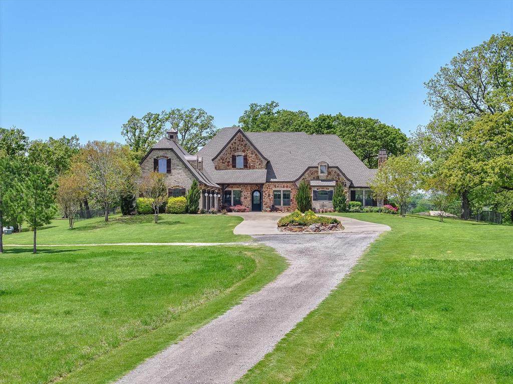 450 Private Road 5815 - Photo 1