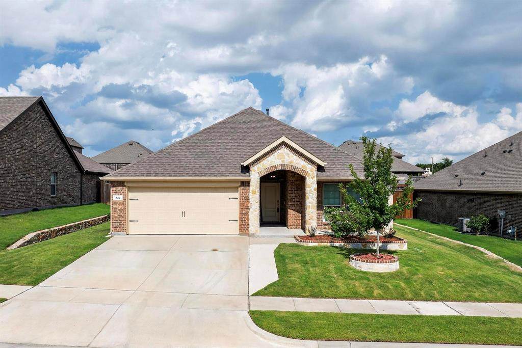 222 Red Oak Drive - Photo 1