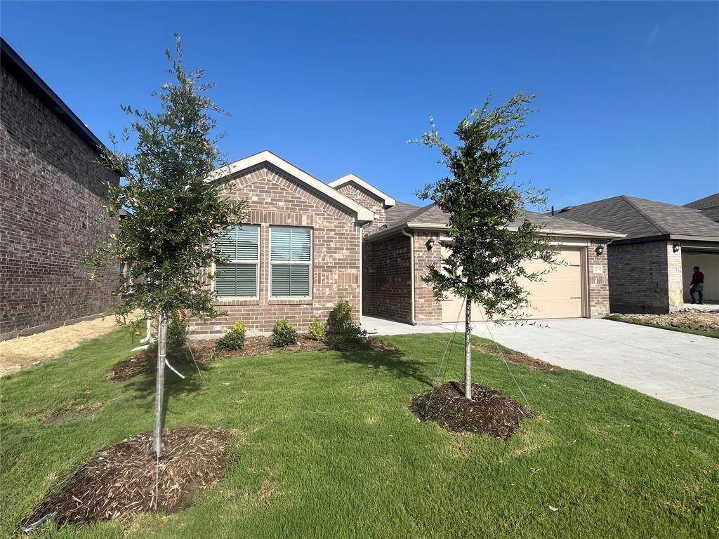 2039 Liberty Crossing Avenue - Photo 1