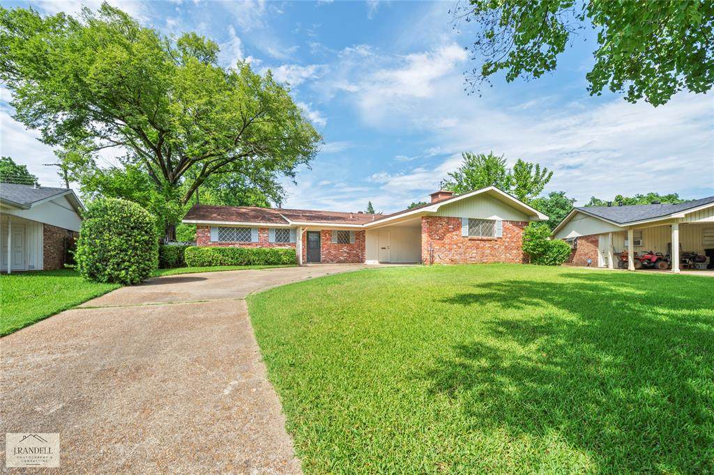 636 Pelican Place - Photo 1