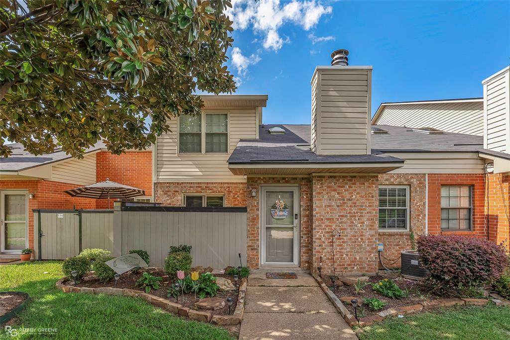 3636 Greenacres Place Drive - Photo 1