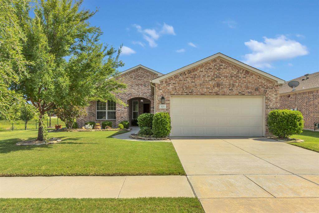 305 Balboa Court - Photo 1