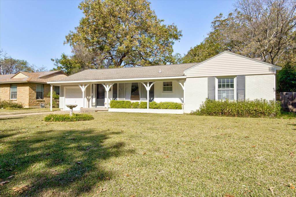 3524 Corto Avenue - Photo 1