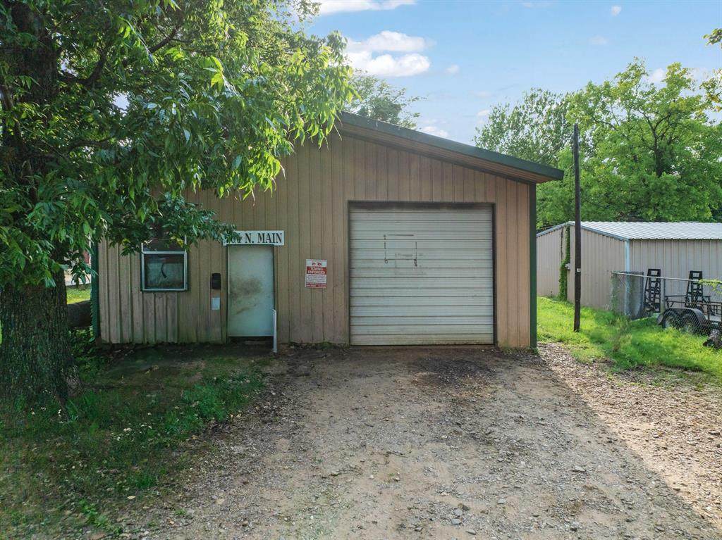 701 Main Street - Photo 1