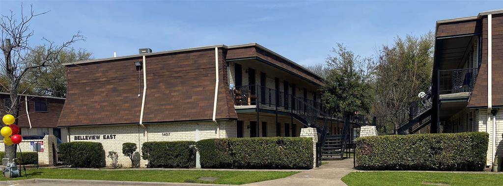 1407 15th Place - Photo 1