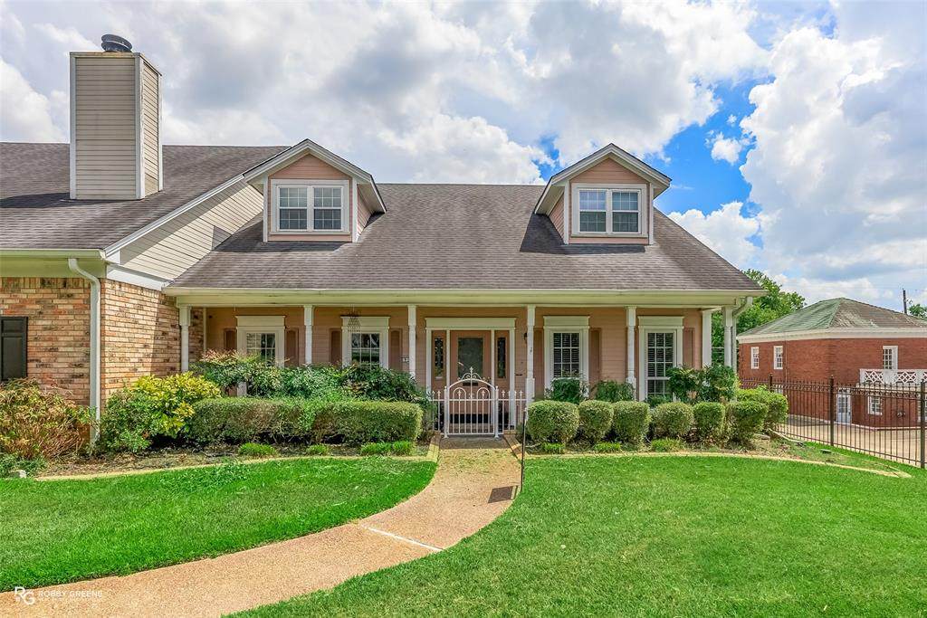 913 Kings Hwy - Photo 1