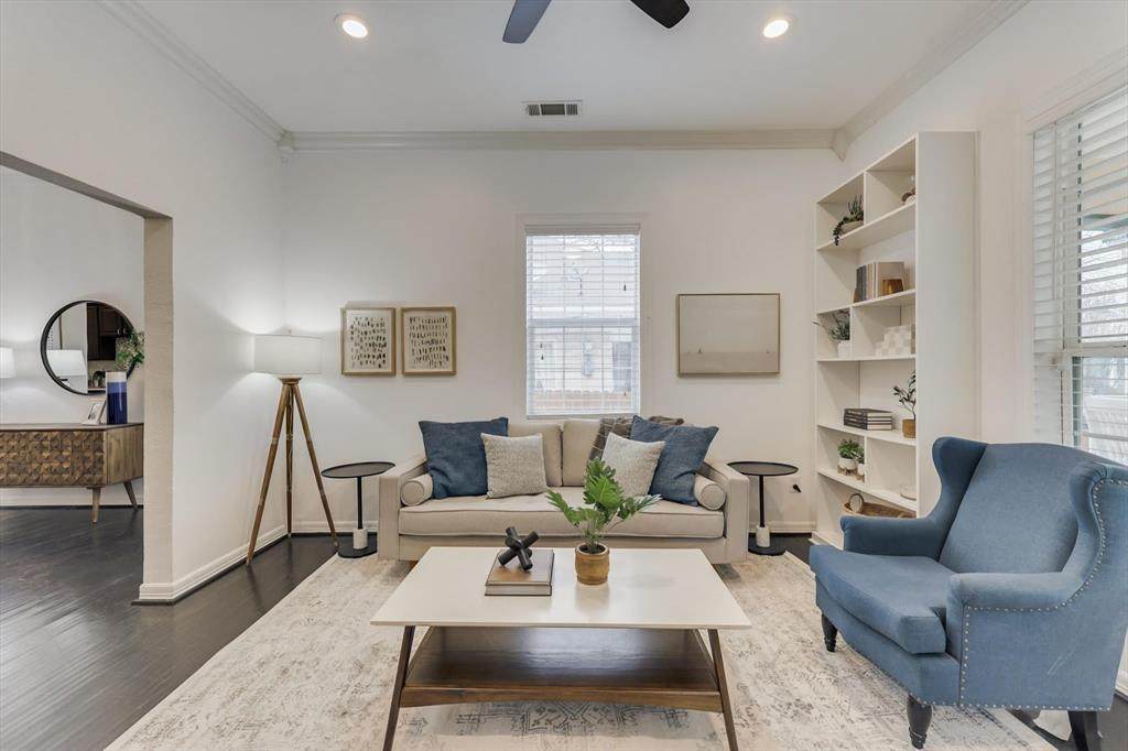 909 Elsbeth Street - Photo 1