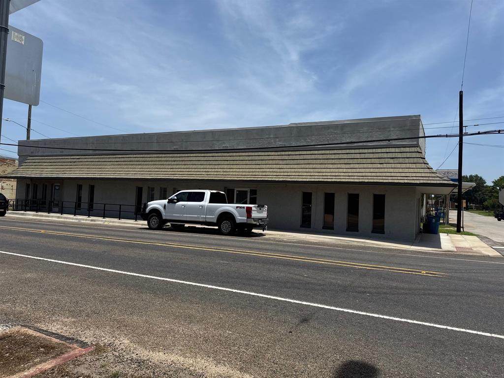 111 Terry Street - Photo 1