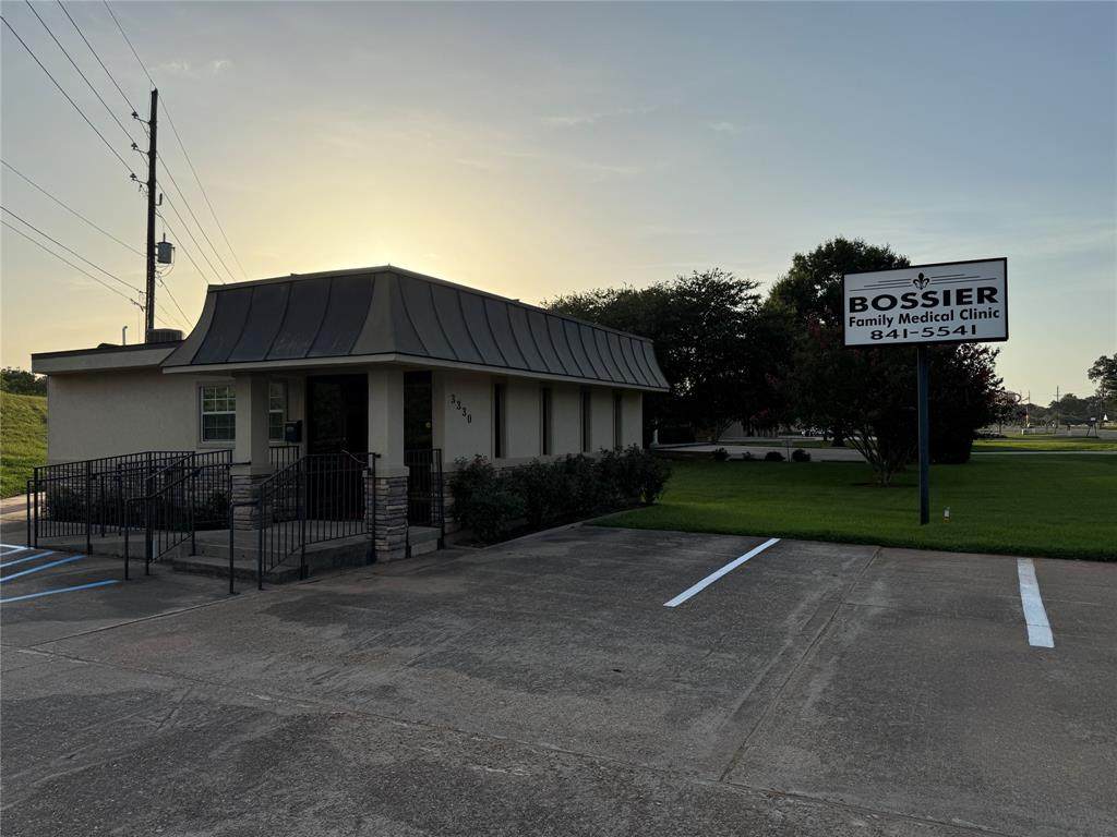 3330 Barksdale Boulevard - Photo 1