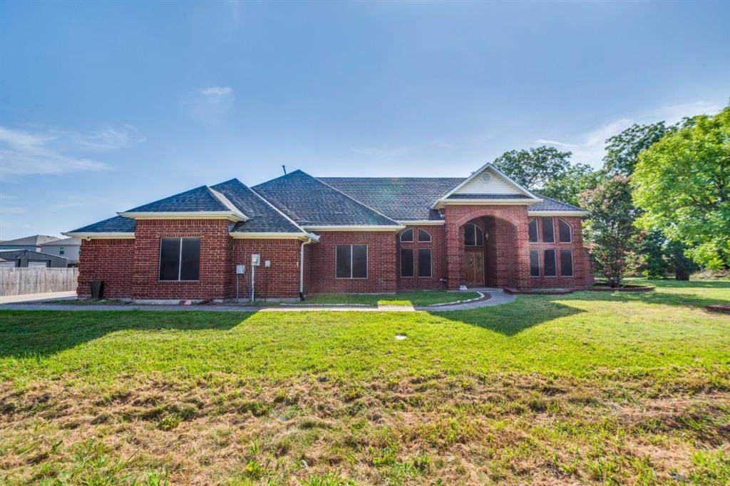 202 Wilkins Street - Photo 1