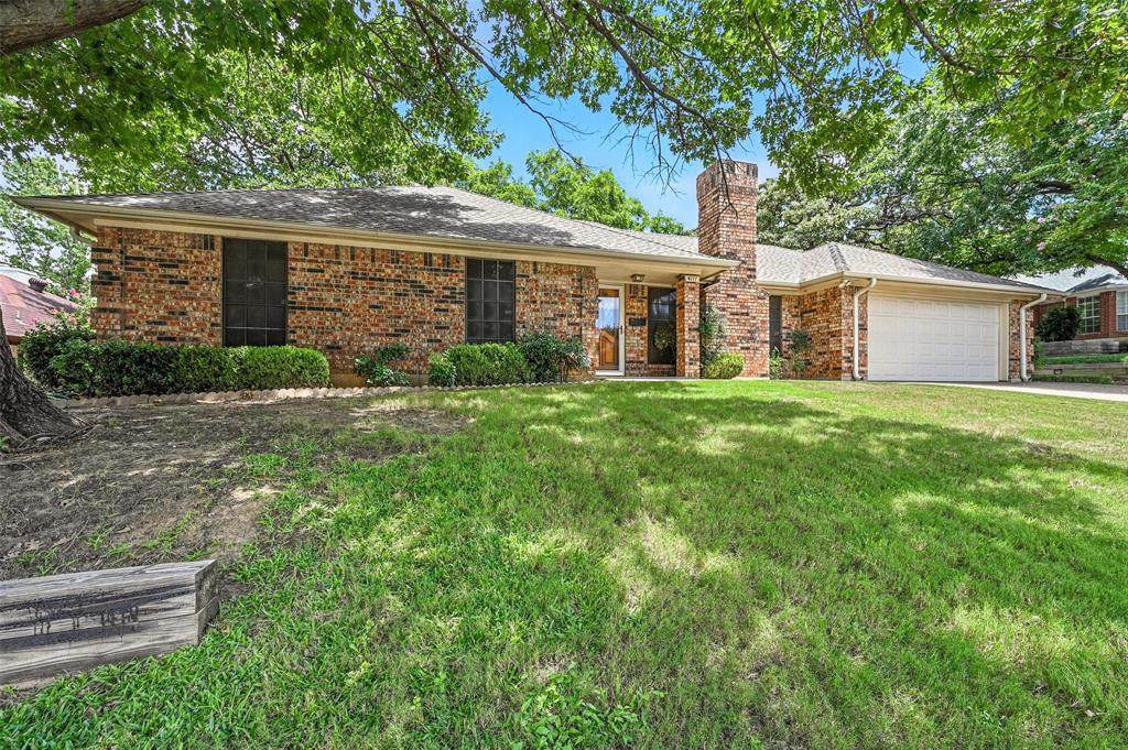 4111 Blossom Trail - Photo 1