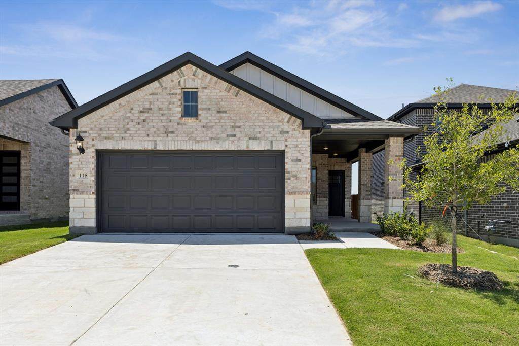 115 Greenbriar Drive - Photo 1