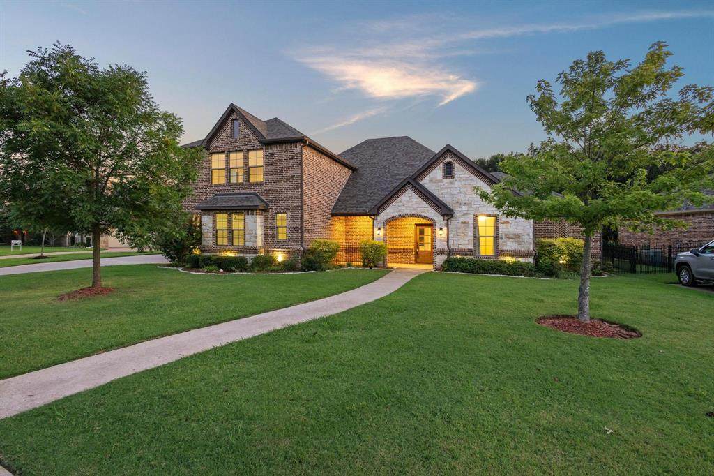 1026 Addison Avenue - Photo 1