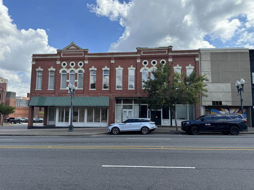 705 Texas Street - Photo 1
