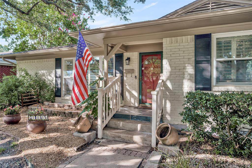 7135 Clemson Drive - Photo 1