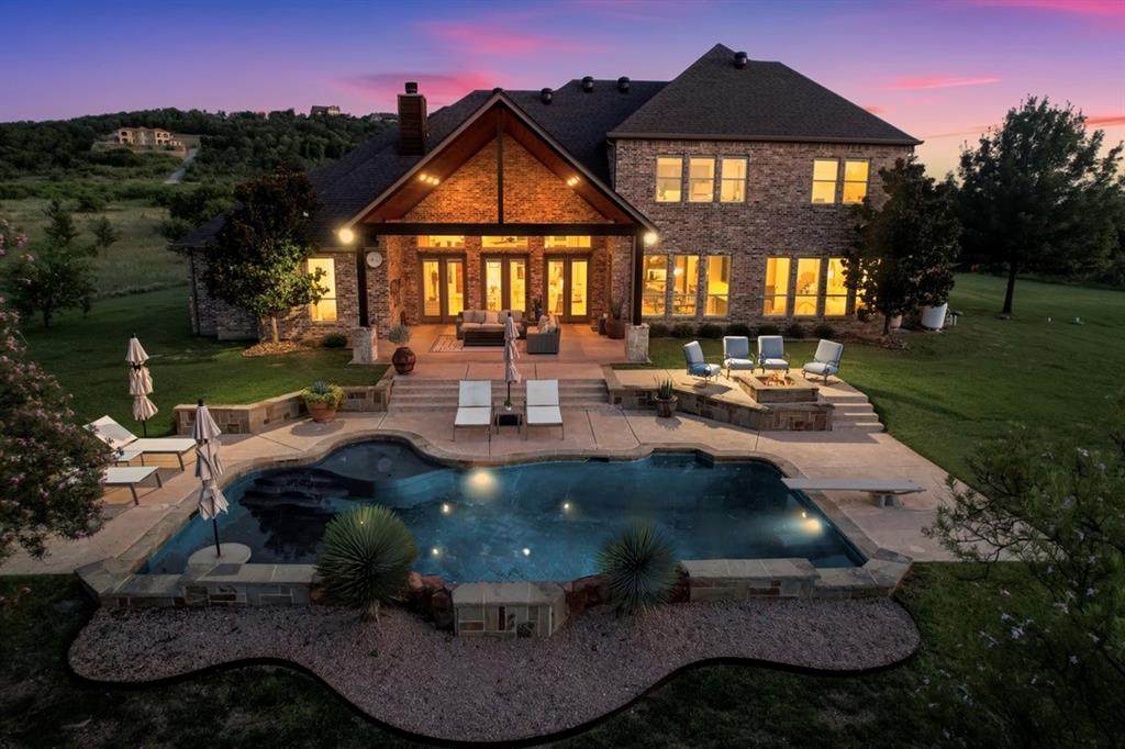 1120 Heron Court - Photo 1
