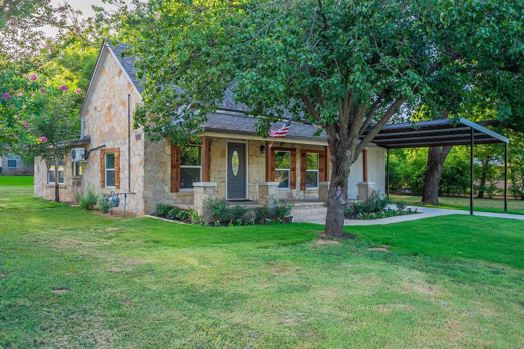 528 Maple Street - Photo 1