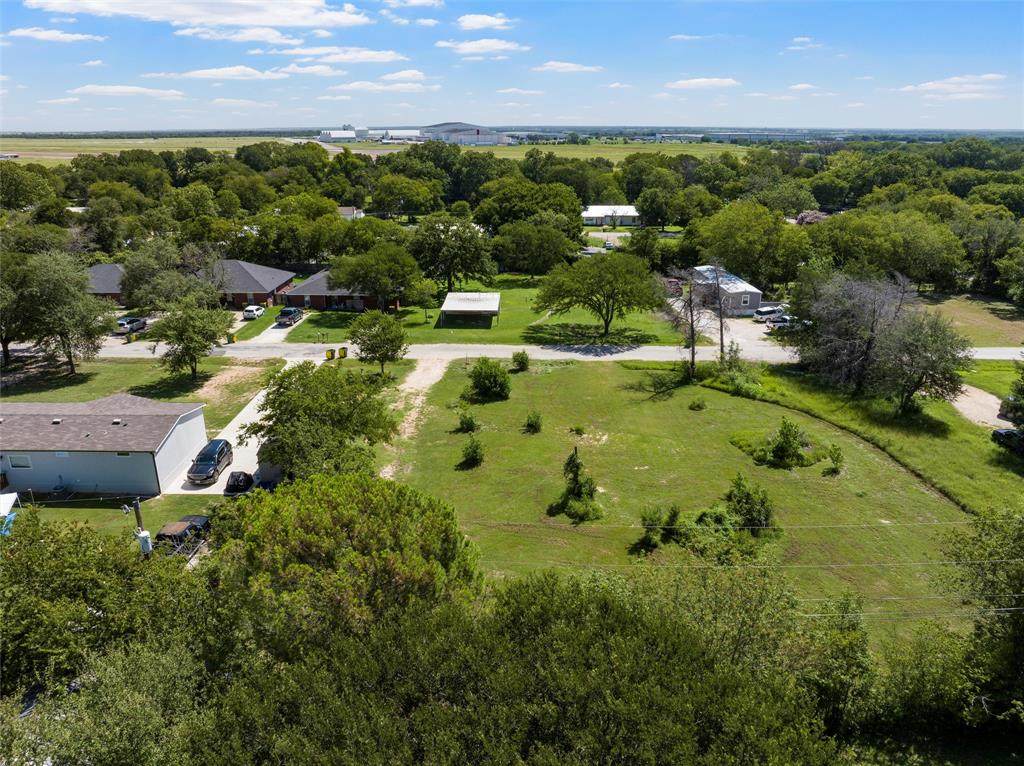1604 Travis Street - Photo 1