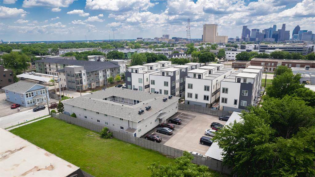 4919 San Jacinto Street - Photo 1