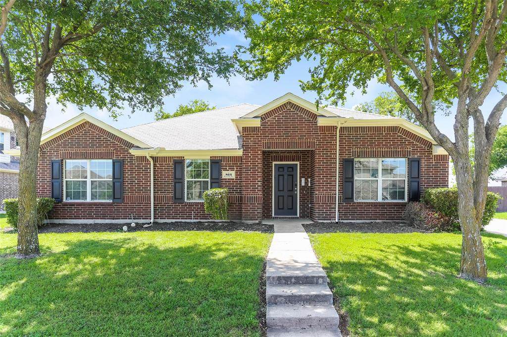 813 Keswick Drive - Photo 1