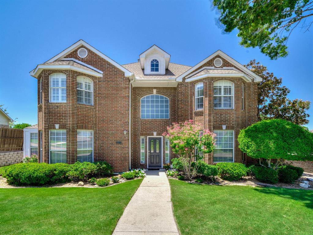 3811 Cromwell Drive - Photo 1
