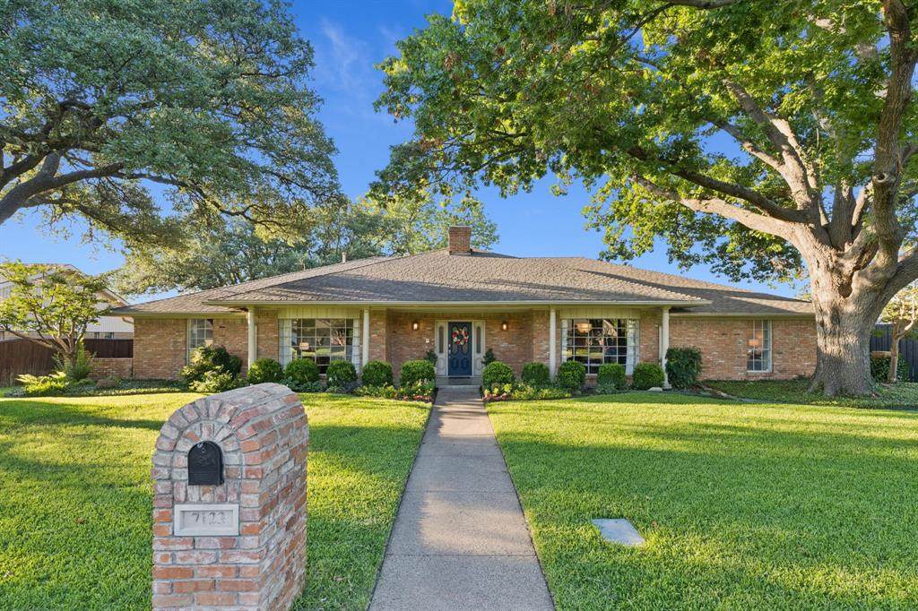 7123 Hillwood Lane - Photo 1