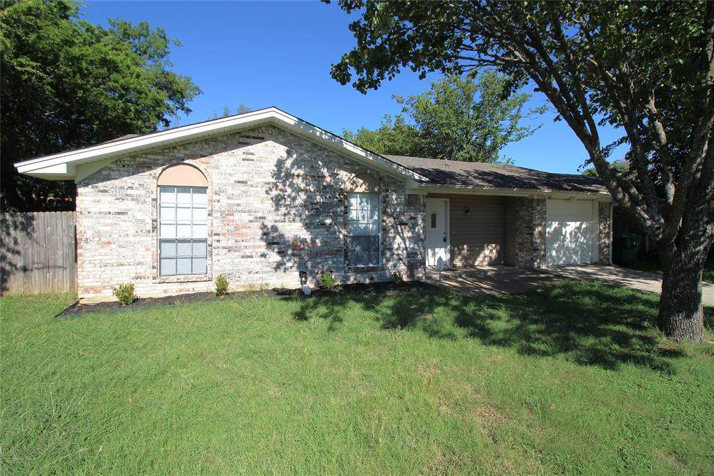 711 Briggs Street - Photo 1