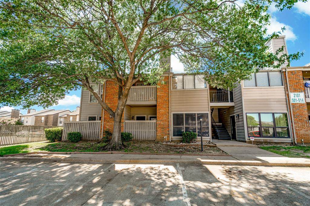 2101 Count Fleet Drive - Photo 1