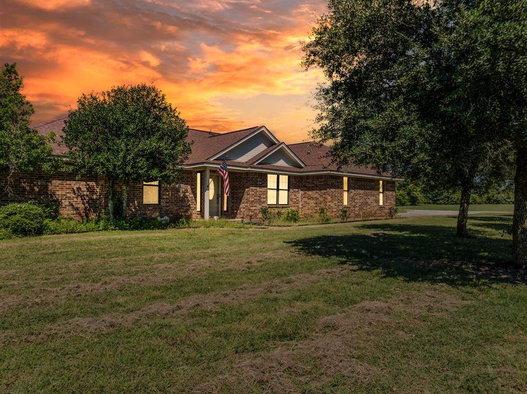 6209 State Highway 171 - Photo 1