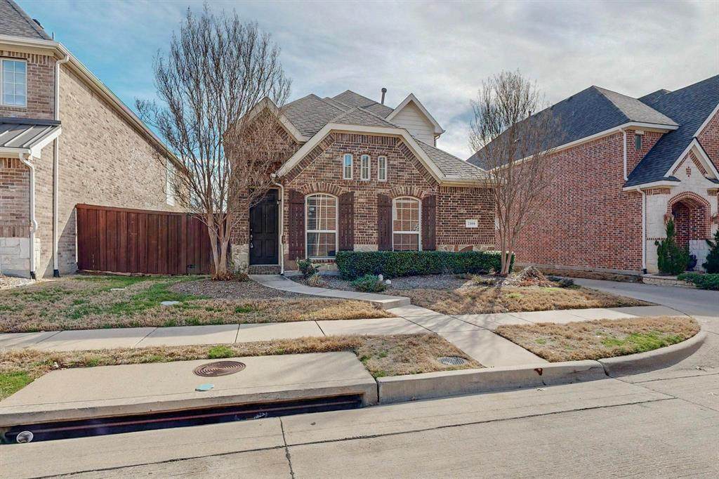2108 Harris Place - Photo 1