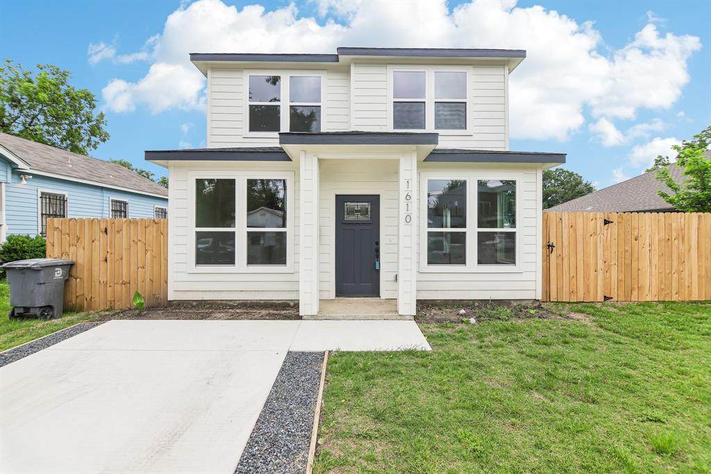 1610 Life Avenue - Photo 1