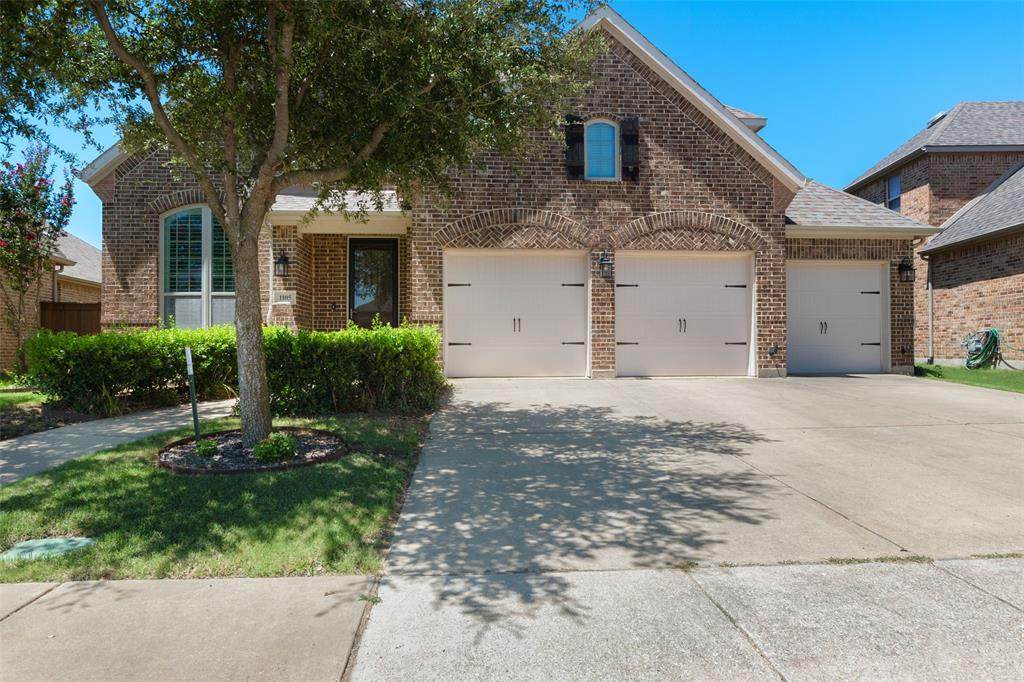 1105 Somerset Circle - Photo 1