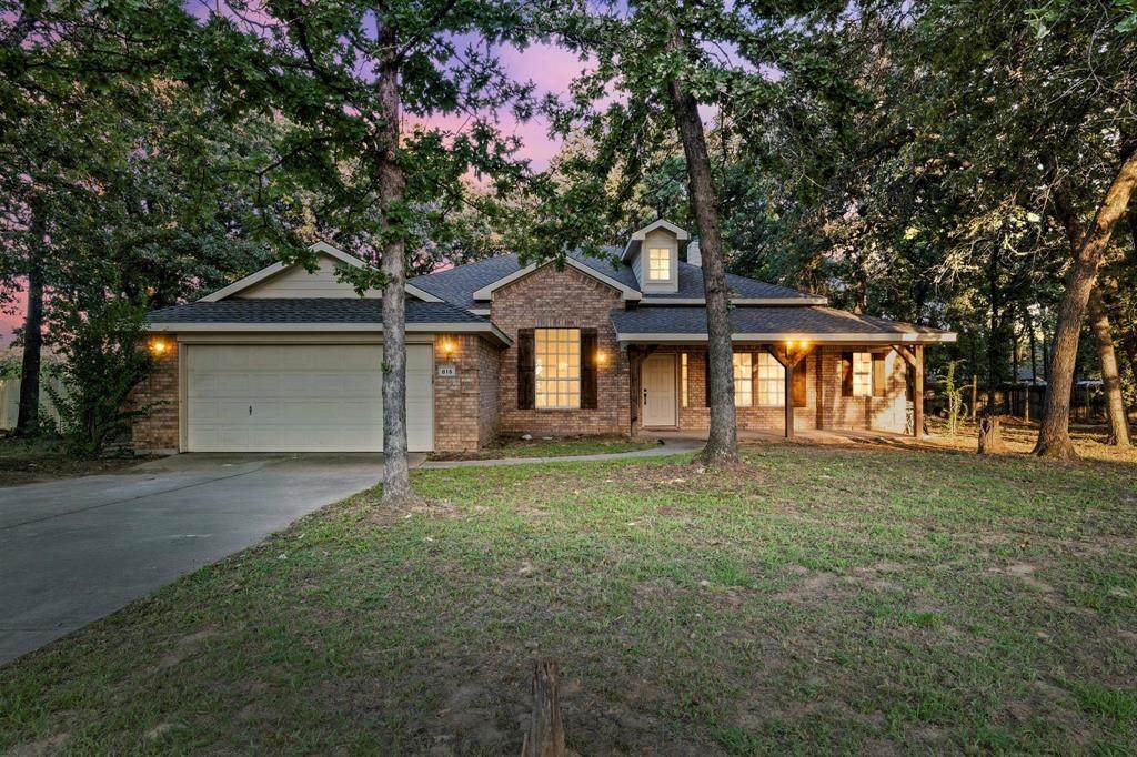 815 Sherry Lane - Photo 1