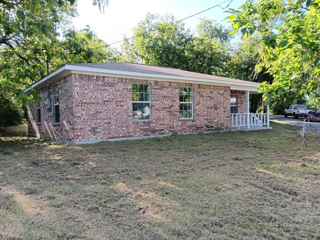 808 Park Street - Photo 1