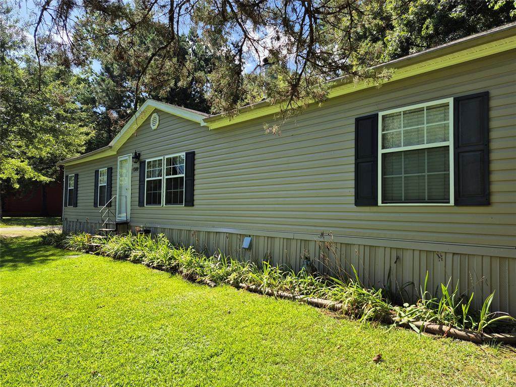 1388 Princeton Road - Photo 1