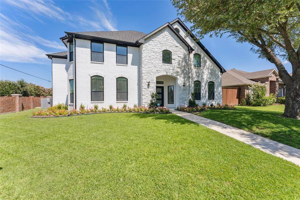7912 La Guardia Drive - Photo 1