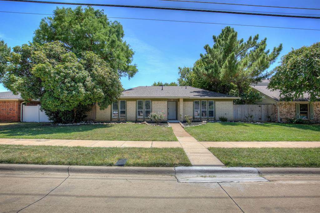 1010 Kingston Drive - Photo 1