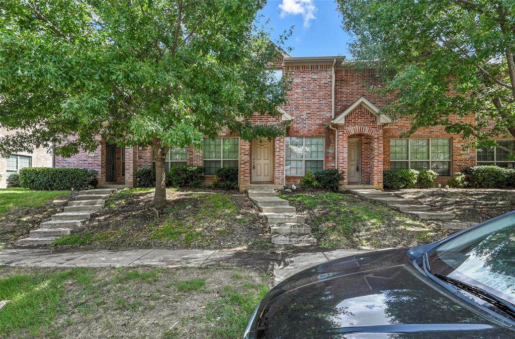 2353 Homewood Lane - Photo 1