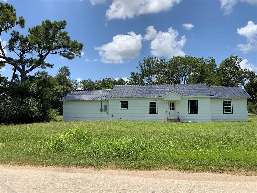 200 Narcissus Street - Photo 1