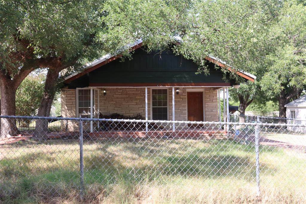 816 Cypress Street - Photo 1