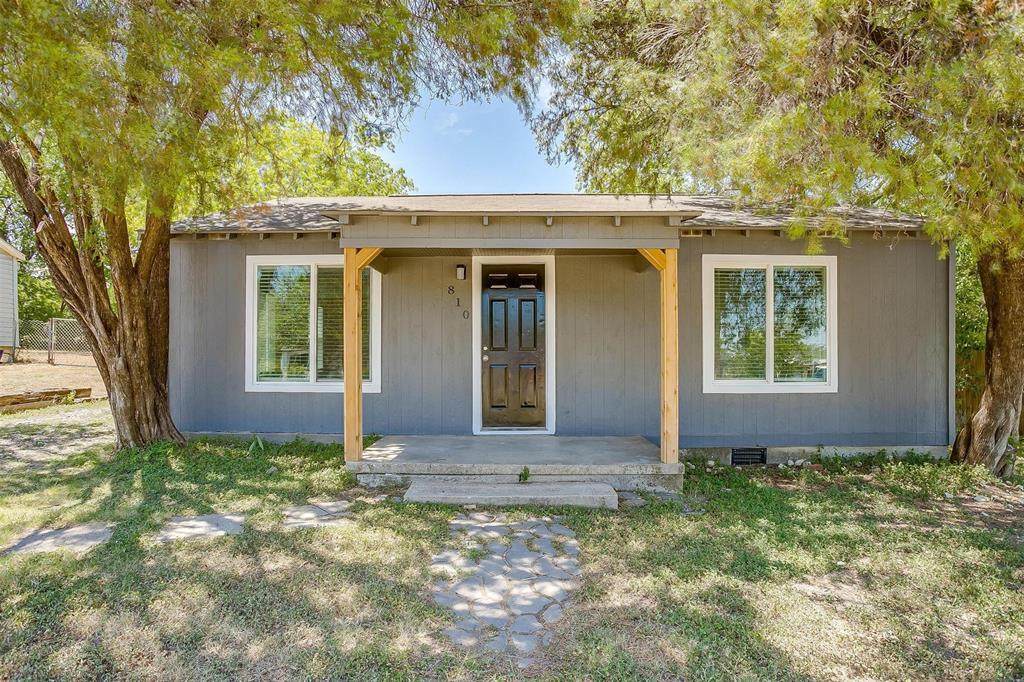 810 Meadow Park Drive - Photo 1