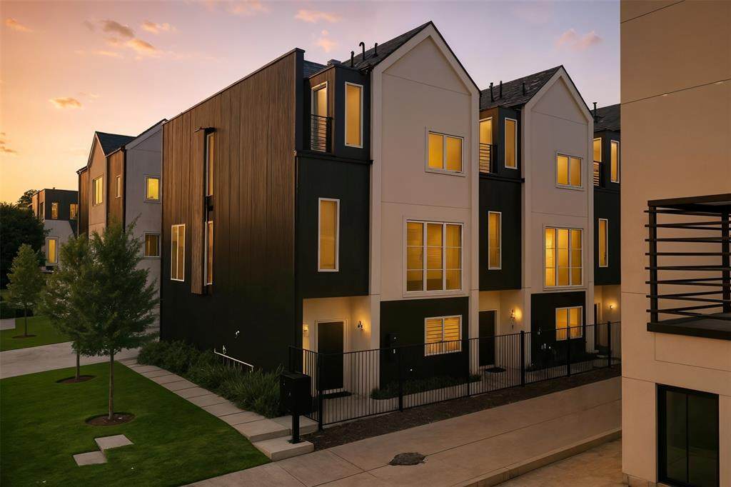 2245 Aarhus Way - Photo 1