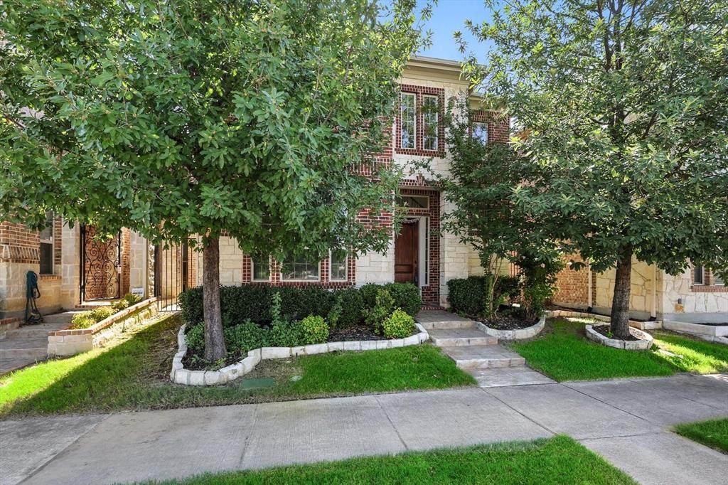 756 Huntingdon Street - Photo 1