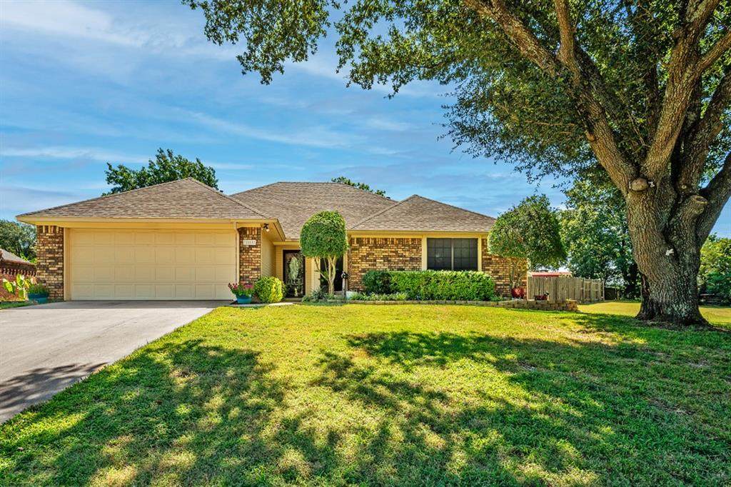 2810 Caprice Avenue - Photo 1
