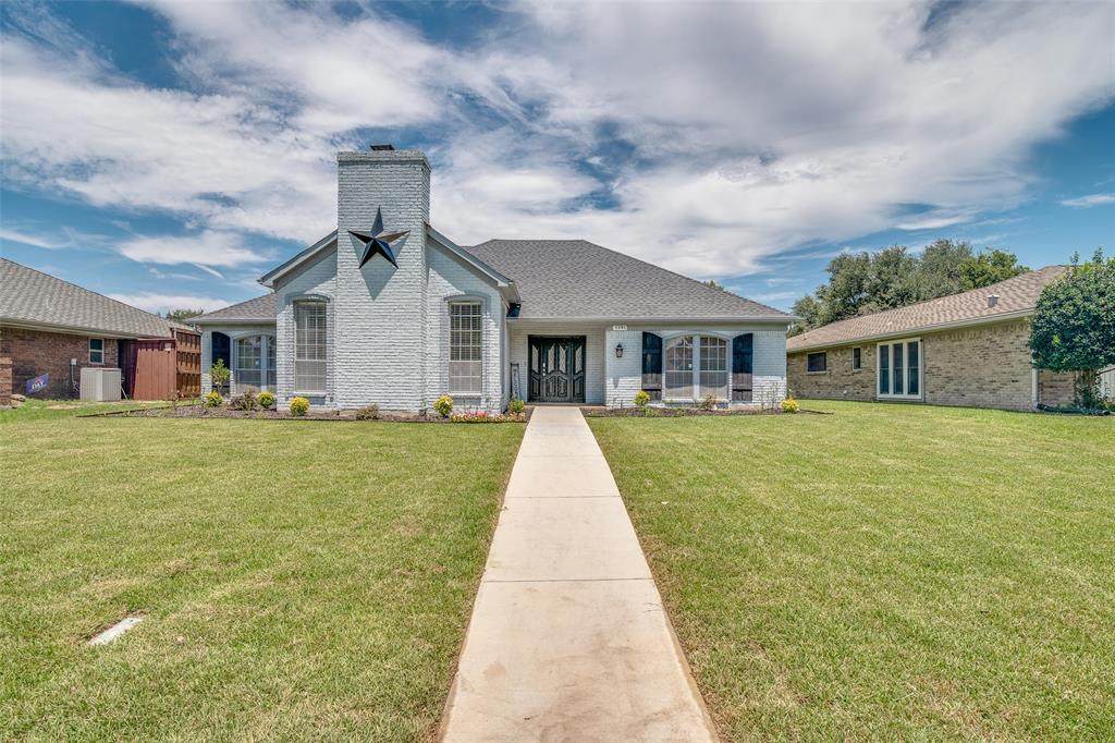 1201 Windsong Trail - Photo 1