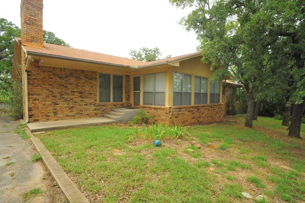 305 Shady Oaks Drive - Photo 1